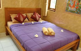 Mira Family Homestay